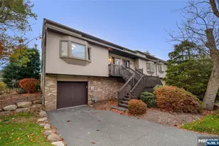 30 Peach Hill Ct, Ramsey, NJ 07446 - Photo 1