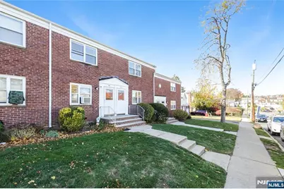 471 Crestwood Avenue 49 #49, Hackensack, NJ 07601 - Photo 1