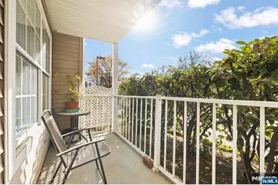 28 Garden Place 151 #151, Edgewater, NJ 07020 - Photo 1
