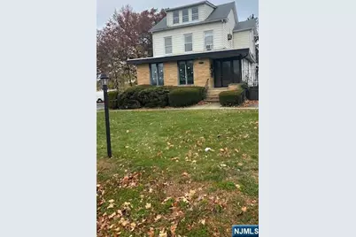 31-11 Broadway 2 #2, Fair Lawn, NJ 07410 - Photo 1