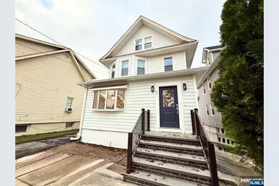 21 Livingston Avenue 1st Fl #1st fl, Lyndhurst Township, NJ 07071 - Photo 1