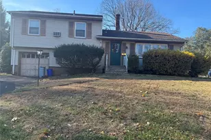 11 Pierce Ave, Cresskill, NJ 07626 - Photo 1