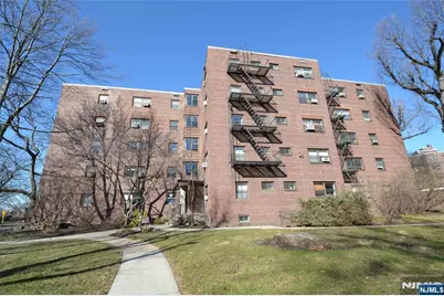 401 Park Place 1-E #1-E, Fort Lee, NJ 07024 - Photo 1