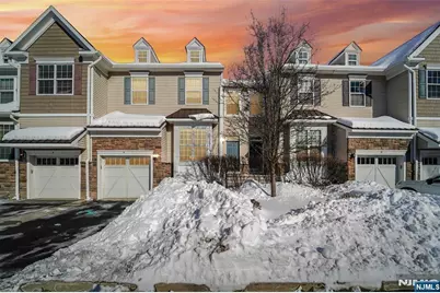 8 Masterson Court, Waldwick, NJ 07463 - Photo 1