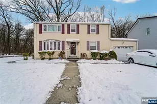 342 Lincoln Ave, Elmwood Park, NJ 07407 - Photo 1
