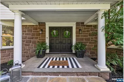910 Huron Road, Franklin Lakes, NJ 07417 - Photo 1