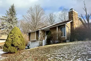 8 Canada Goose Dr, Hackettstown, NJ 07840 - Photo 1