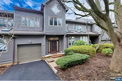 33 Pamrapo Court C33W #C33W, Glen Rock, NJ 07452 - Photo 1