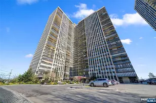 300 Winston Dr 609, Cliffside Park, NJ 07010 - Photo 1
