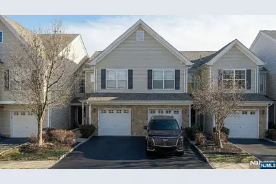 136 Mountainside Drive, Pompton Lakes, NJ 07442 - Photo 1
