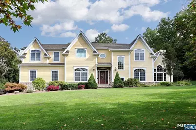 3 London Court, Woodcliff Lake, NJ 07677 - Photo 1