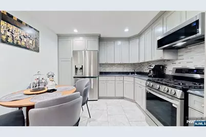 366 Cottonwood Way, Mahwah, NJ 07430 - Photo 1