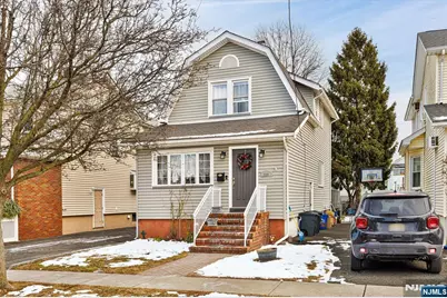 320 Watson Avenue, Lyndhurst Township, NJ 07071 - Photo 1