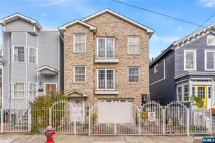 116 Oak St, Jersey City, NJ 07304 - Photo 1