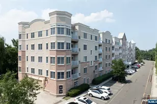 1305 Windsor Park Ct 305, Englewood, NJ 07631 - Photo 1