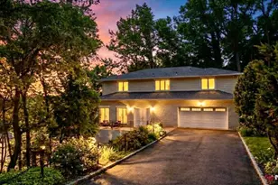 360 Valley View Ave, Paramus, NJ 07652 - Photo 1