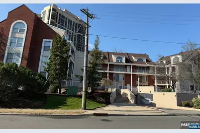 1018 Palisade 15 #15, Fort Lee, NJ 07024 - Photo 1