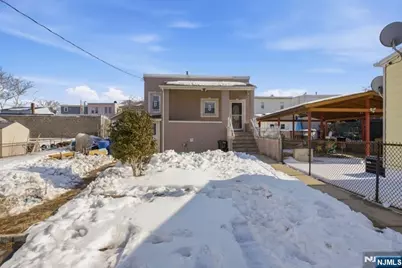 693 8th Street, Newark, NJ 07107 - Photo 1