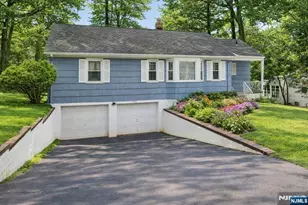 476 Greenway Dr, Leonia, NJ 07605 - Photo 1