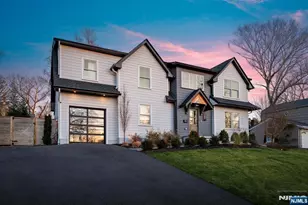 395 Colonial Blvd, Washington Township, NJ 07676 - Photo 1