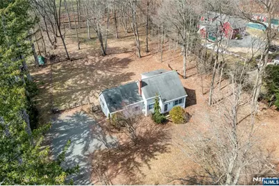 61 W Saddle River Road, Saddle River, NJ 07458 - Photo 1