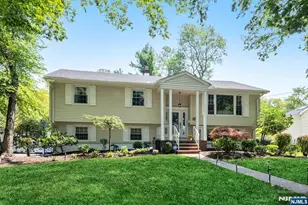 440 Yuhas Dr, Paramus, NJ 07652 - Photo 1