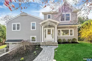 28 Princeton Pl, Glen Rock, NJ 07452 - Photo 1