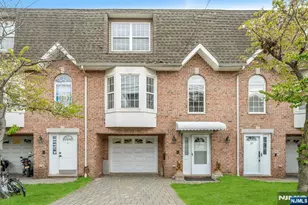 29 Prospect St, Palisades Park, NJ 07650 - Photo 1