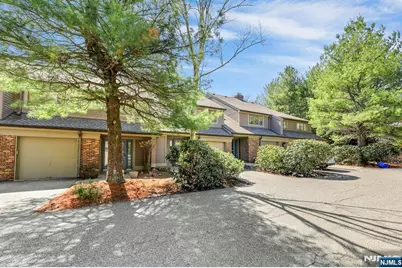 56 Longfellow Lane, Mahwah, NJ 07430 - Photo 1