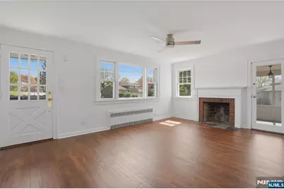 8 E Ridgewood Avenue, Paramus, NJ 07652 - Photo 2