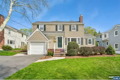 321 Kenilworth Road, Ridgewood, NJ 07450 - Photo 1