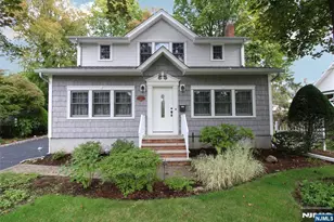 314 Knickerbocker Rd, Tenafly, NJ 07670 - Photo 1