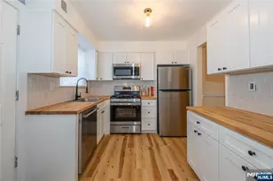 160 Cynthia Dr, Hackettstown, NJ 07840 - Photo 1