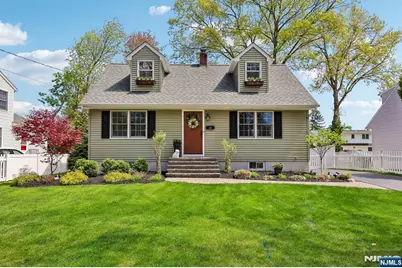 488 Dorchester Road, Ridgewood, NJ 07450 - Photo 1