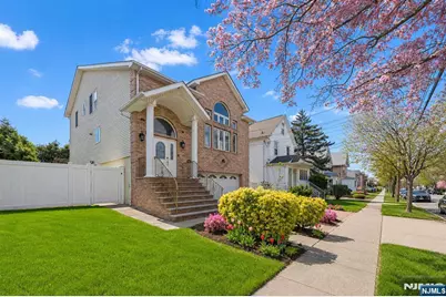 536 2nd Avenue, Lyndhurst Township, NJ 07071 - Photo 1