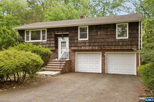 32 Addison Pl, Ramsey, NJ 07446 - Photo 1