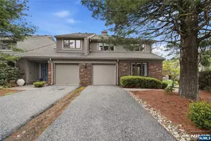 113 Macleish Ct, Mahwah, NJ 07430 - Photo 1