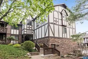 107 Mark Twain Way, Mahwah, NJ 07430 - Photo 1