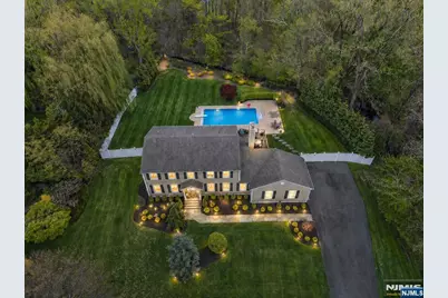 19 Blueberry Court, Mahwah, NJ 07430 - Photo 1