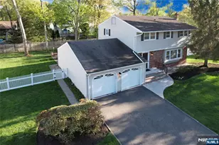 25 Debbie Ct, Wayne, NJ 07470 - Photo 1
