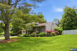 4 Ackerman St, Waldwick, NJ 07463 - Photo 1