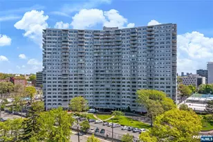 2100 Linwood Ave 21J, Fort Lee, NJ 07024 - Photo 1