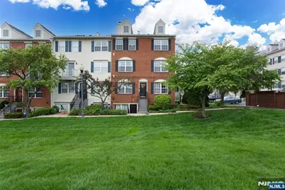 89 Vaughan Drive 824 #824, Newark, NJ 07103 - Photo 1