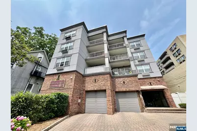 547 Gorge Road 4B #4B, Cliffside Park, NJ 07010 - Photo 1