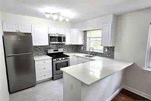 465 Maple Hill Dr 48, Hackensack, NJ 07601 - Photo 1