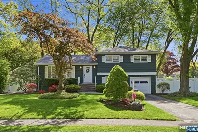291 S Chestnut Street, Washington Township, NJ 07676 - Photo 1