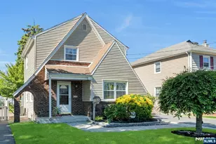 138 Lincoln Ave, Wood Ridge, NJ 07075 - Photo 1