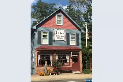 90 Hamburg, Bloomingdale, NJ 07403 - Photo 1