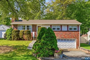 90 McNomee St, Oakland, NJ 07436 - Photo 1
