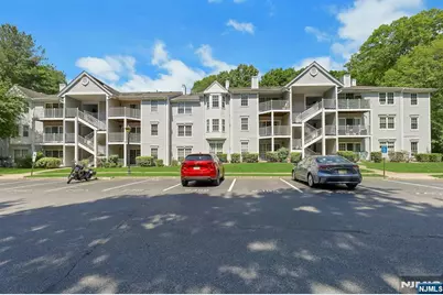 601 Lilac Lane, Mahwah, NJ 07430 - Photo 1